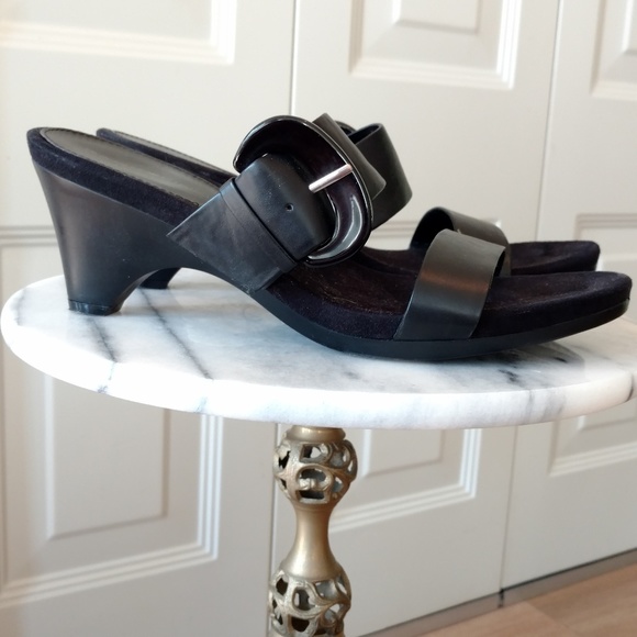 Bandolino Shoes - Bandolino Black Strappy Heels Bandolino Shoes - Bandolino Black Strappy Heels